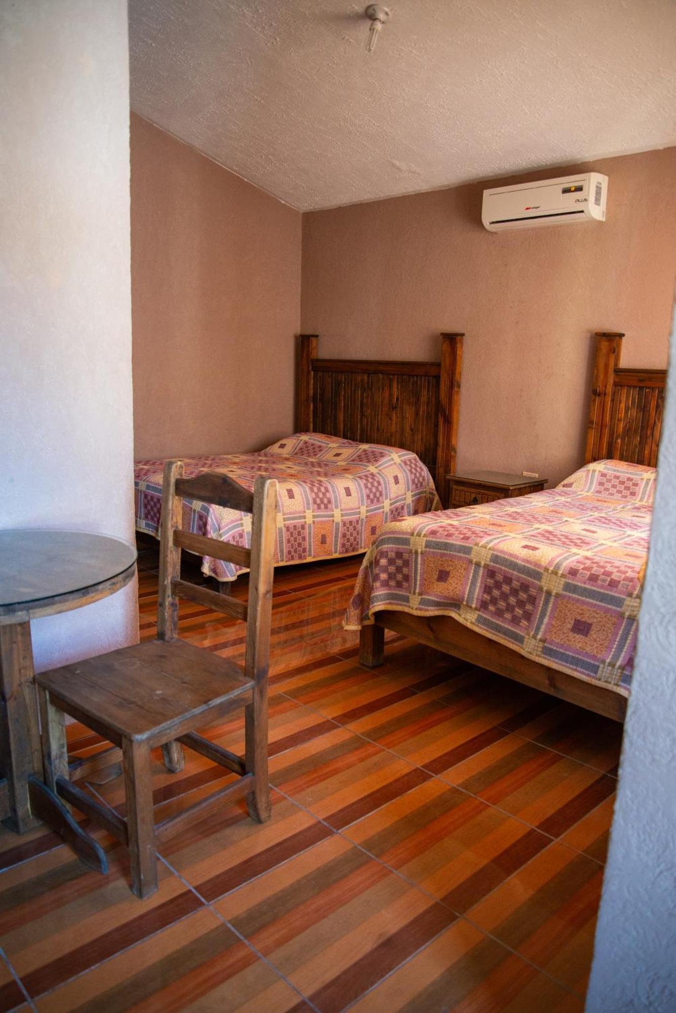 Hotel Pueblo Viejo Parras de la Fuente Bagian luar foto