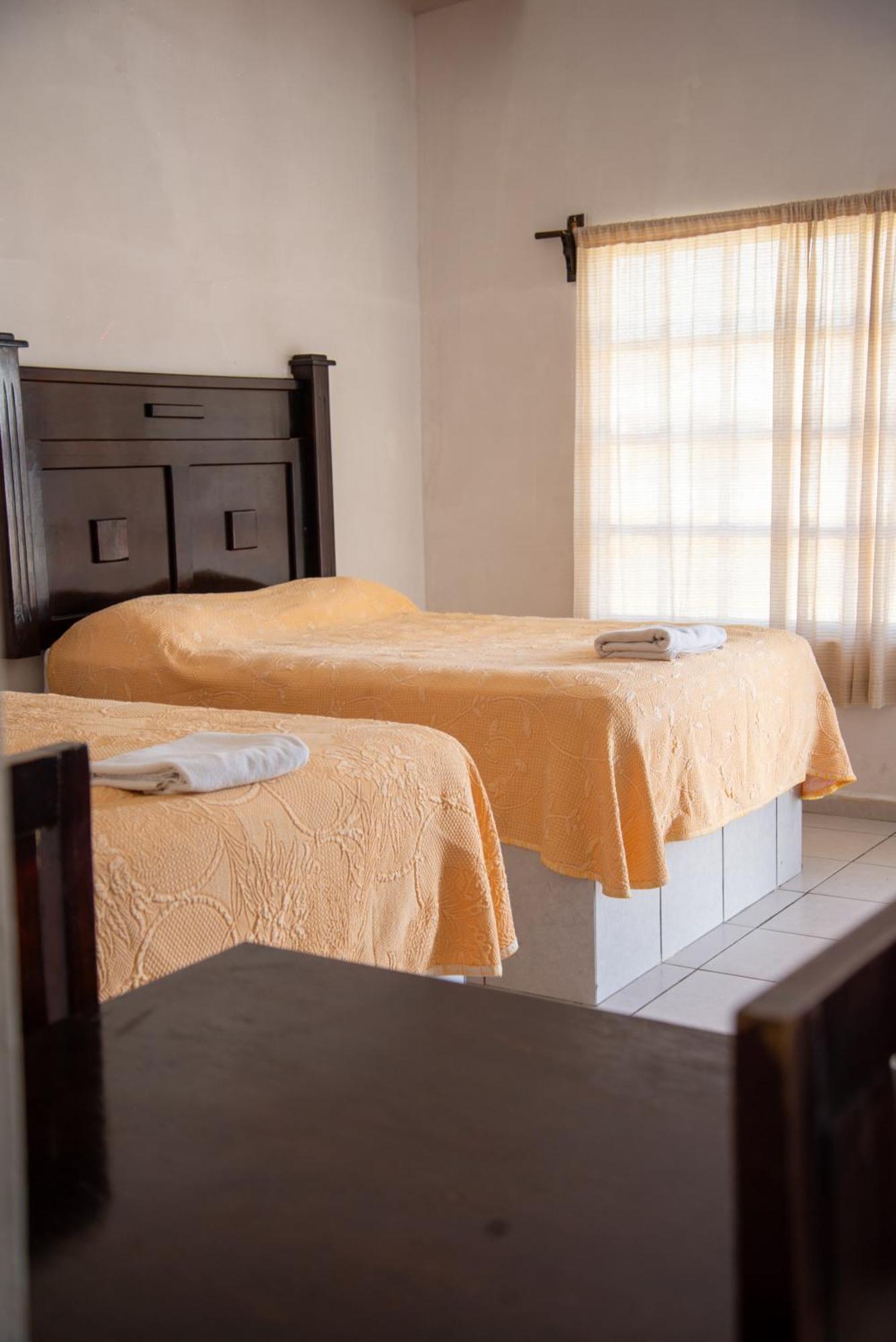 Hotel Pueblo Viejo Parras de la Fuente Bagian luar foto